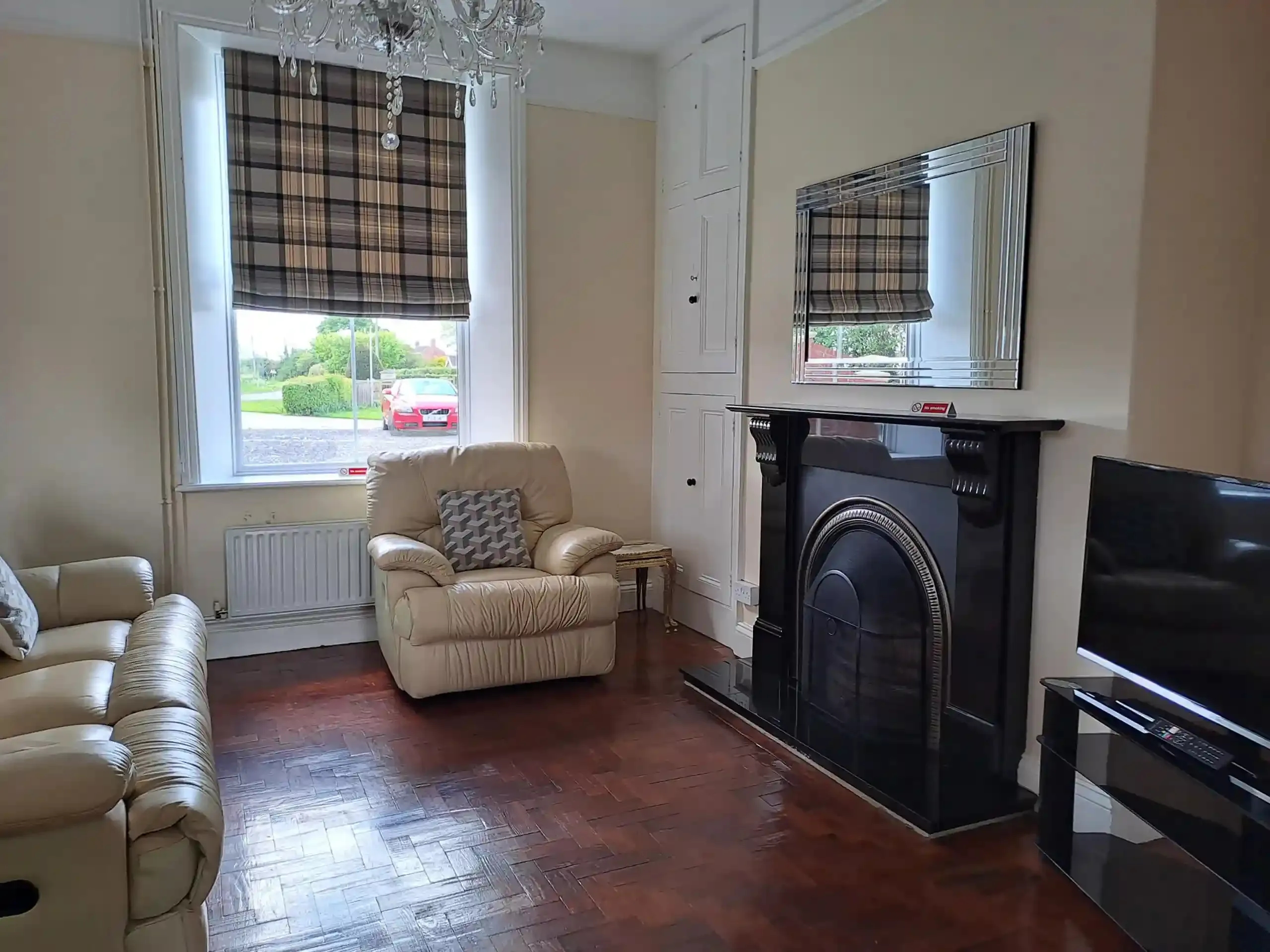 helsey farm house living room